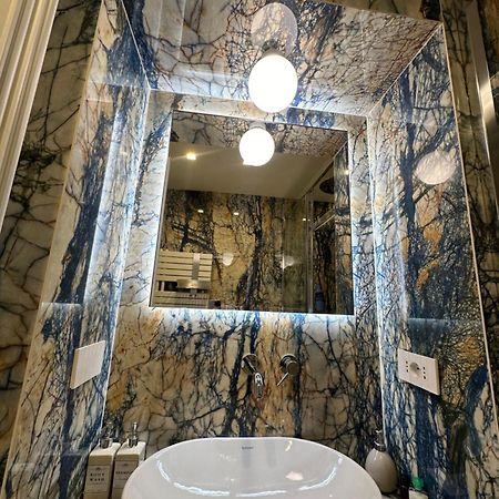 Private Apartment With Wi-Fi Milano City Near Duomo Atena Exteriör bild